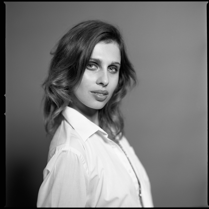 Agnieszka, MAKATA STUDIO, portret, fashion, analog, hasselblad 203FE, Kodak TMAX 100