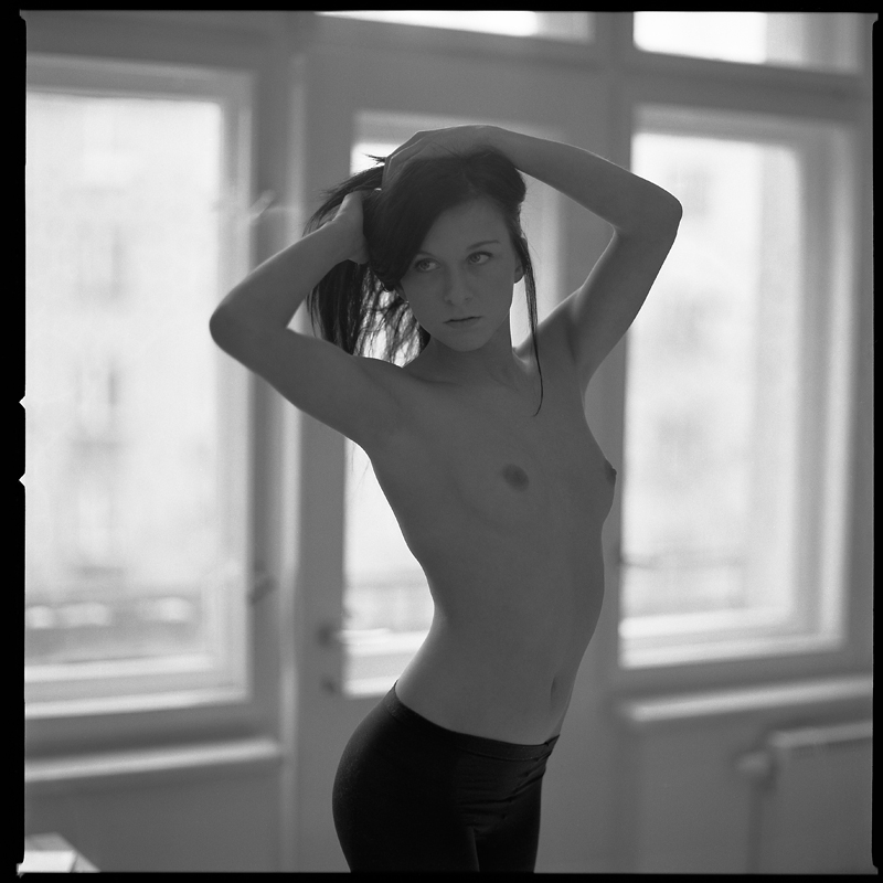 analog, Ewelina, Hasselblad 203FE, modelka, akt, nude, studio