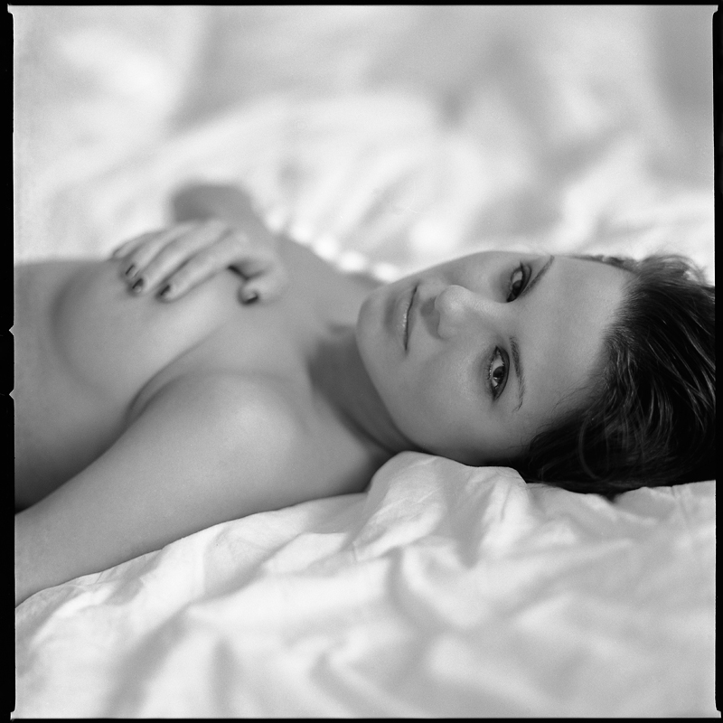 Weronika, generalowa, akt, nude, topless, analog, studio, modelka